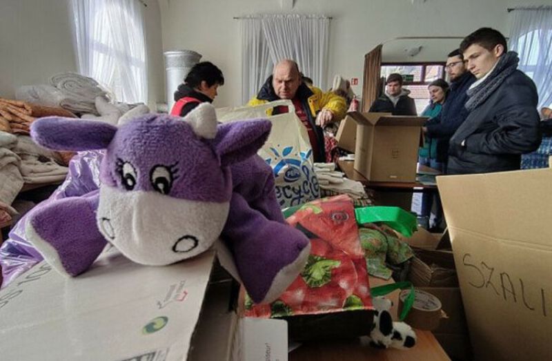 Pierwsze dary dla Ukrainy wyruszyły w trasę.