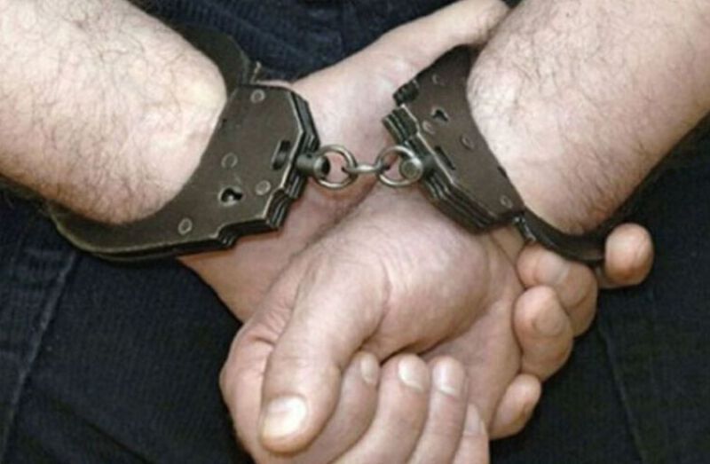 Policjanci z Gryfic zatrzymali 3 sprawców rozboju. Sąd aresztował ich na trzy miesiące