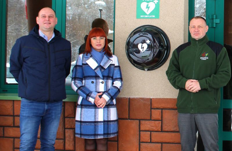 Gmina Płoty zakupiła defibrylator AED